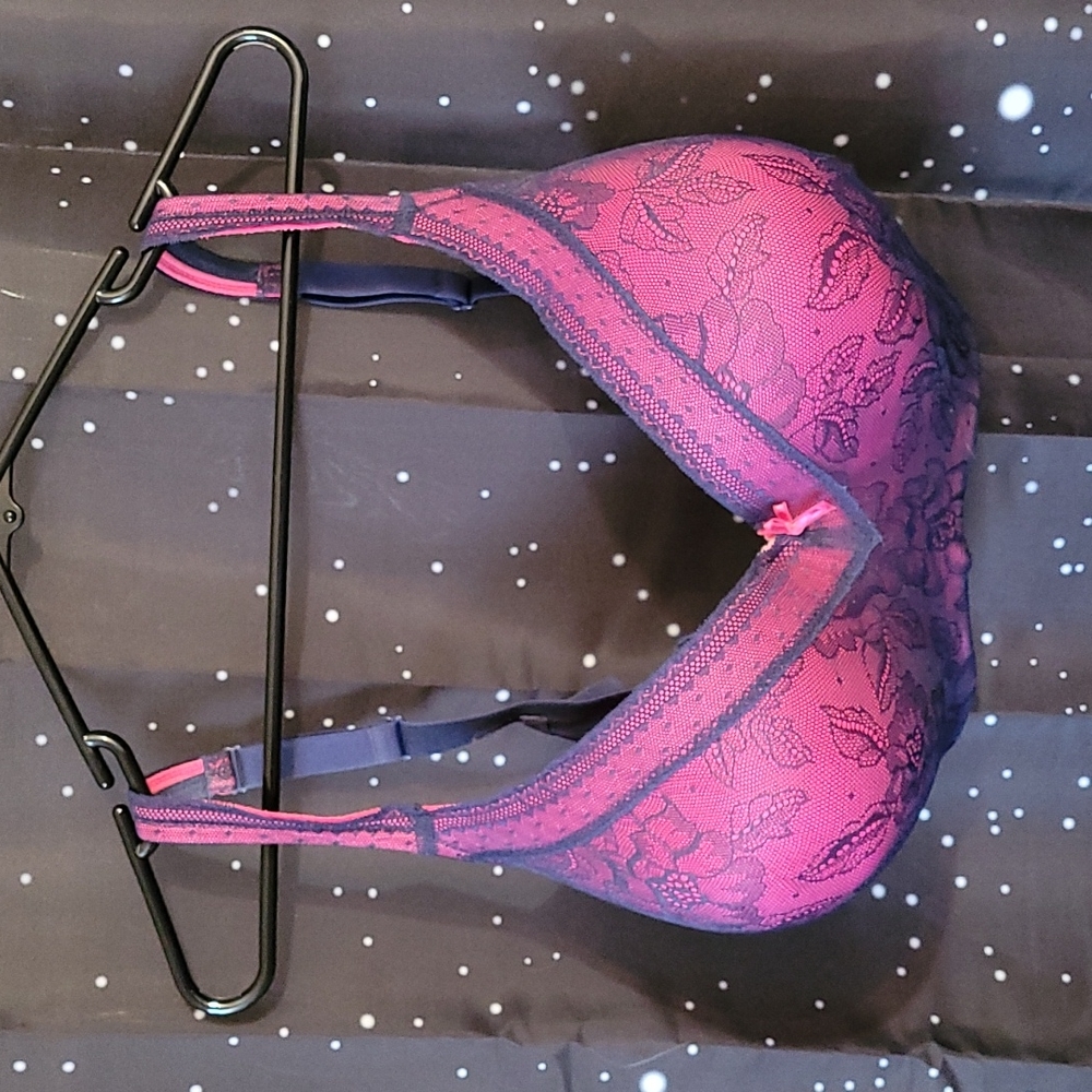 Cacique 40G Modern Lace Lightly Lined Balconette Bra.